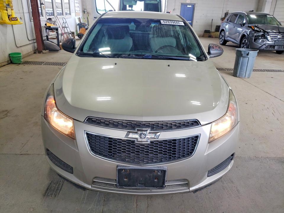 Photo 5 from auction – 2014 CHEVROLET CRUZE with VIN 1G1PA5SH4E7452102