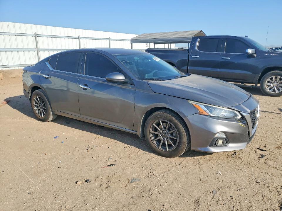 Photo 4 from auction – 2019 NISSAN ALTIMA with VIN 1N4BL4BW2KN313765