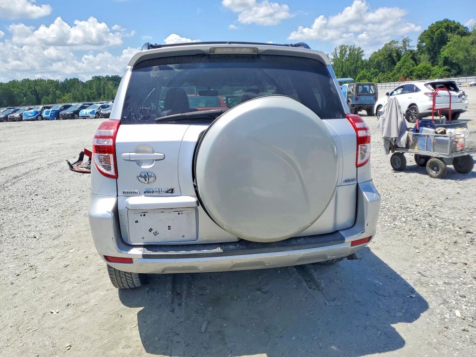 Photo 6 from auction – 2009 TOYOTA RAV4 with VIN JTMBF33V39D015677