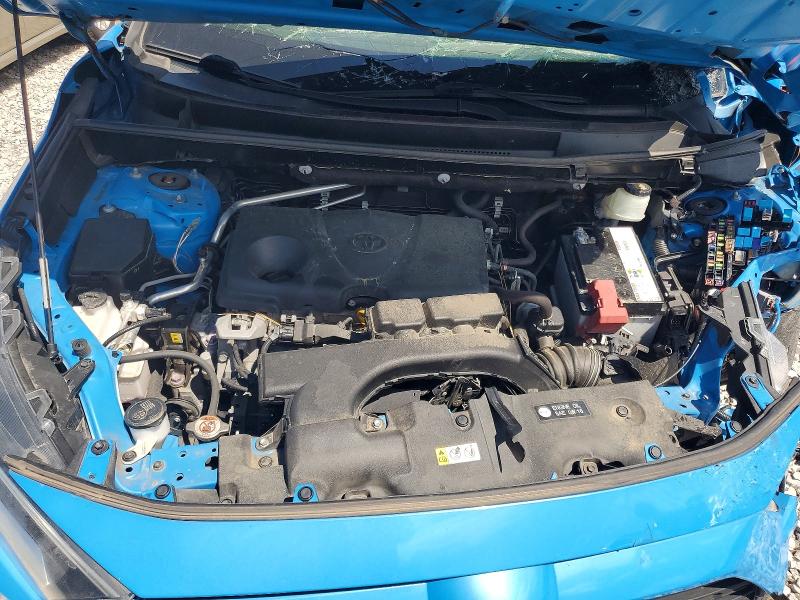 Photo 12 from auction – 2019 TOYOTA RAV4 with VIN JTMP1RFV2KD018160
