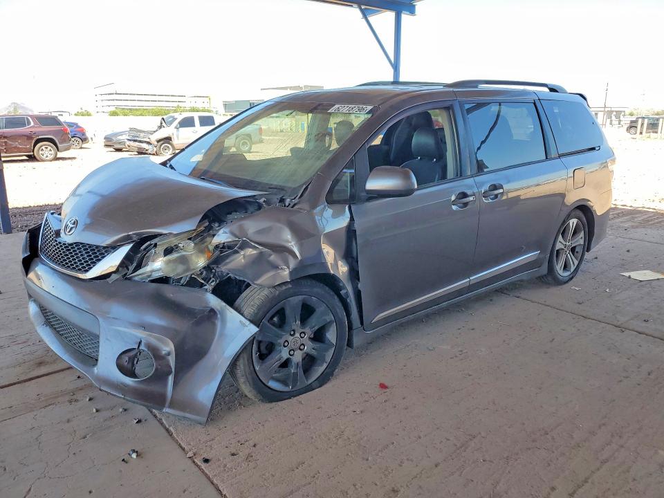 2012 TOYOTA SIENNA - Търг №62718796