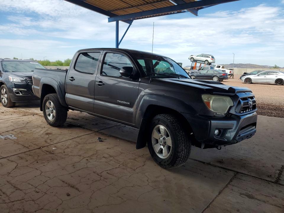 Photo 4 from auction – 2015 TOYOTA TACOMA with VIN 5TFJU4GN8FX081069
