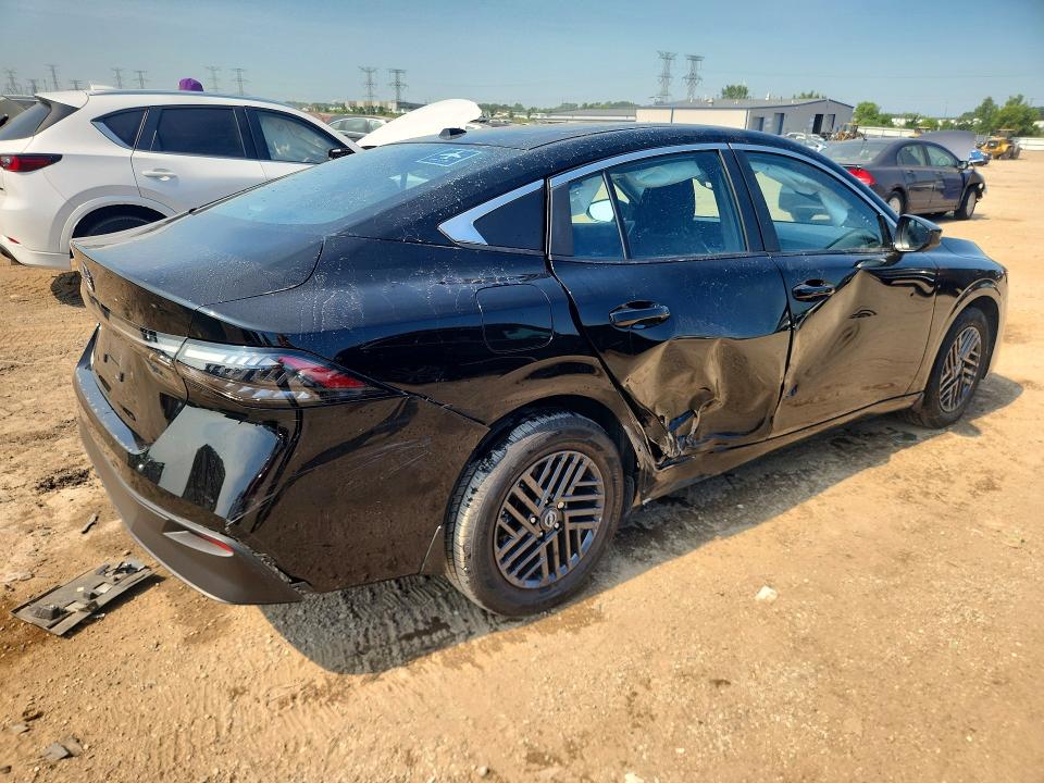 Photo 3 from auction – 2026 NISSAN SENTRA with VIN 3N1AB9CV2TY237886