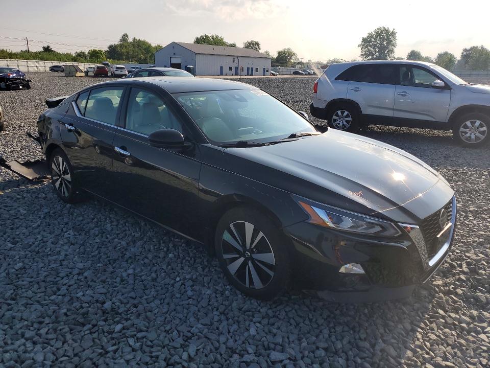Photo 4 from auction – 2019 NISSAN ALTIMA with VIN 1N4BL4EV9KC187418