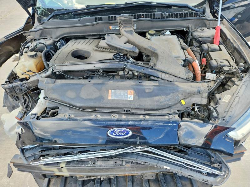 Photo 11 from auction – 2016 FORD FUSION with VIN 3FA6P0LU8GR346219