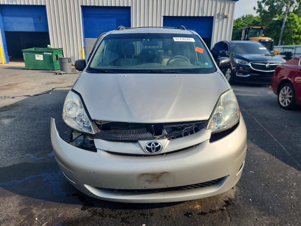 Photo 5 from auction – 2007 TOYOTA SIENNA with VIN 5TDZK23C87S023617
