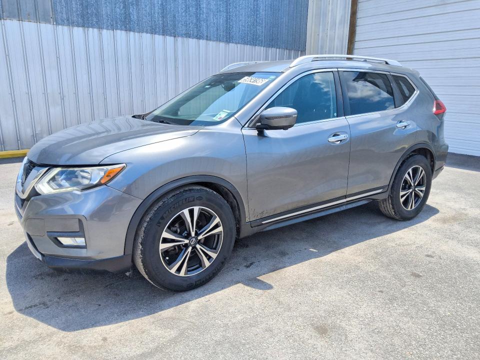 NISSAN ROGUE 2018 with VIN JN8AT2MT8JW464071 - Photo from auction