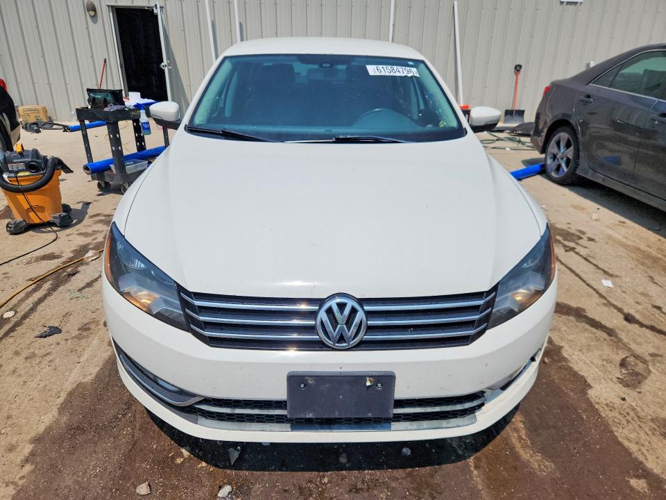 Photo 5 from auction – 2015 VOLKSWAGEN PASSAT with VIN 1VWAS7A36FC111737