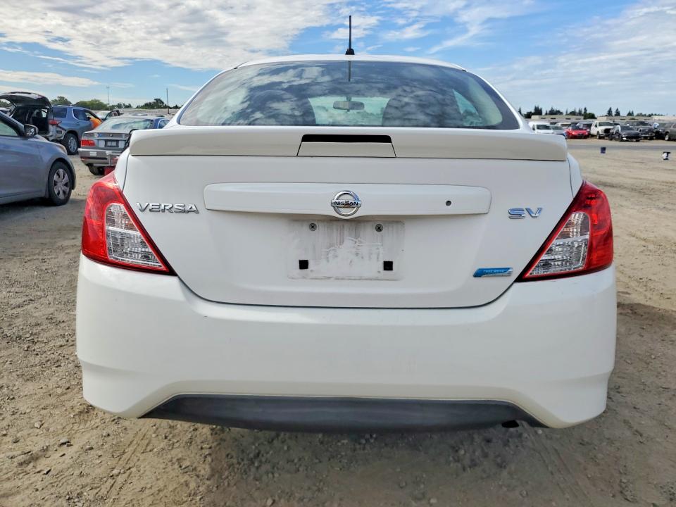 Photo 6 from auction – 2016 NISSAN VERSA with VIN 3N1CN7AP1GL851419
