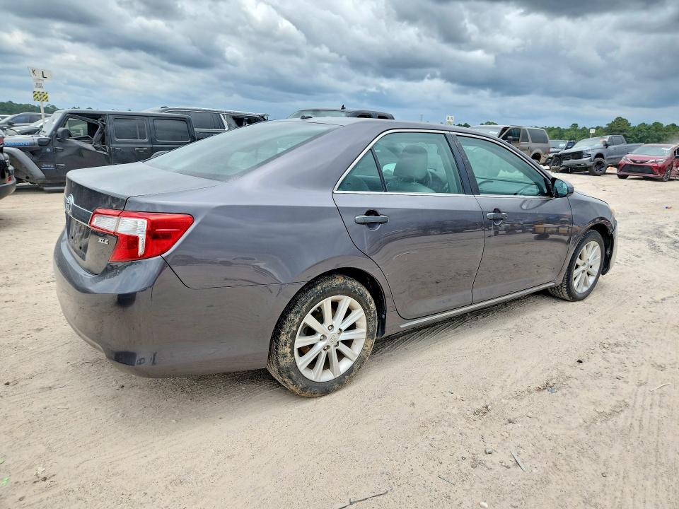 Photo 3 from auction – 2013 TOYOTA CAMRY with VIN 4T4BF1FK9DR313442