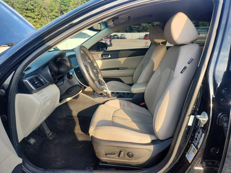 Photo 7 from auction – 2018 KIA OPTIMA with VIN 5XXGT4L33JG243160