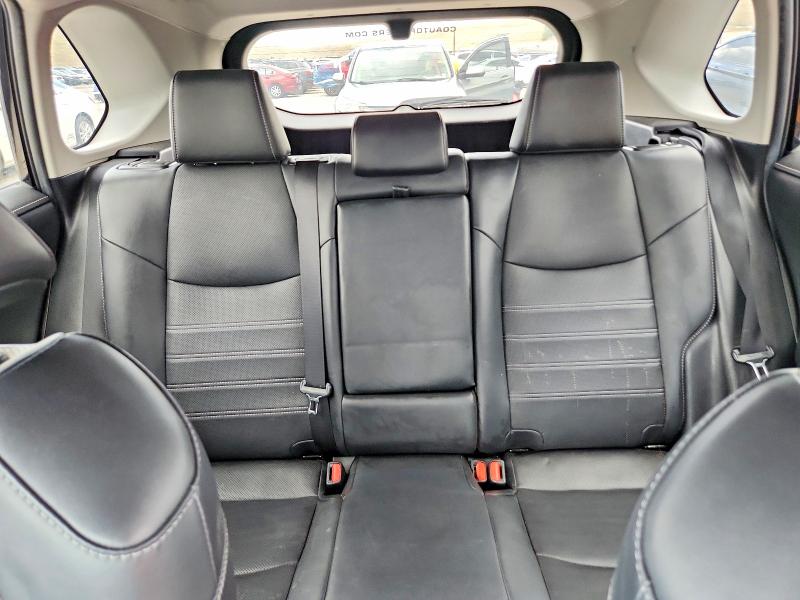 Photo 10 from auction – 2019 TOYOTA RAV4 with VIN 2T3N1RFV0KW082854