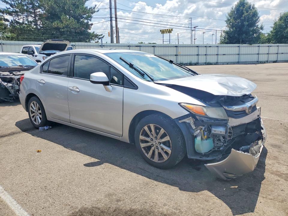 Photo 4 from auction – 2012 HONDA CIVIC with VIN JHMFB2F82CS006385