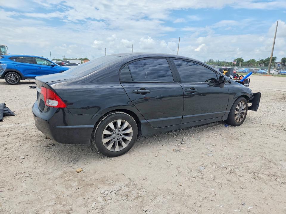 Foto 3 de la subasta – 2010 HONDA CIVIC con VIN 19XFA1F94AE012762