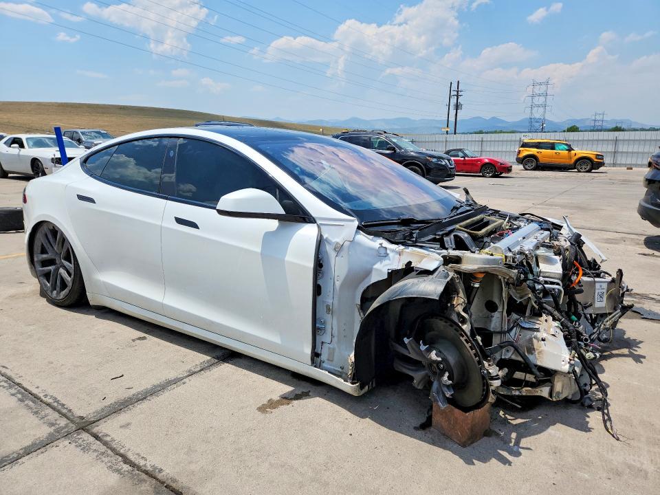 Photo 4 from auction – 2022 TESLA MODEL S with VIN 5YJSA1E59NF468060