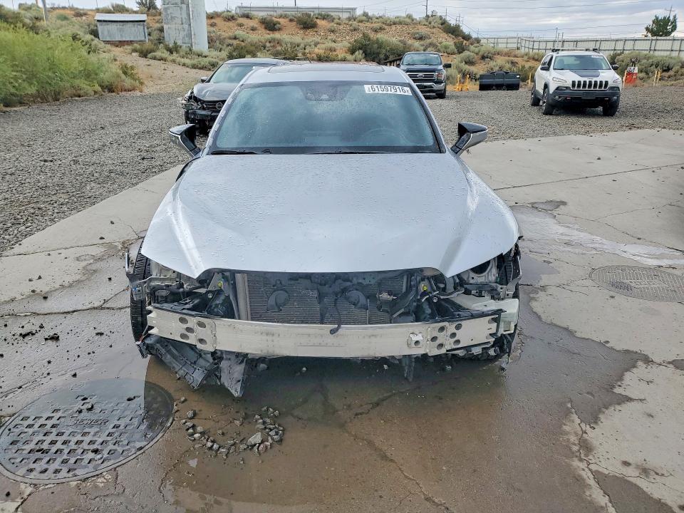 Photo 5 from auction – 2023 LEXUS IS with VIN JTHD81F28P5052402