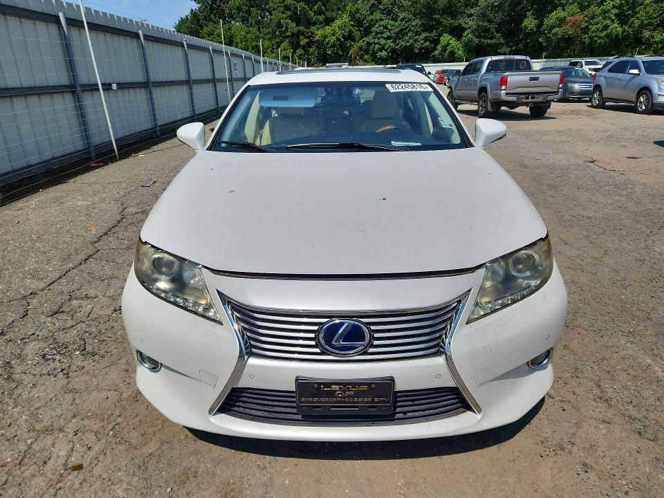 صورة رقم 5 من المزاد - 2013 LEXUS ES مع VIN JTHBW1GGXD2001665