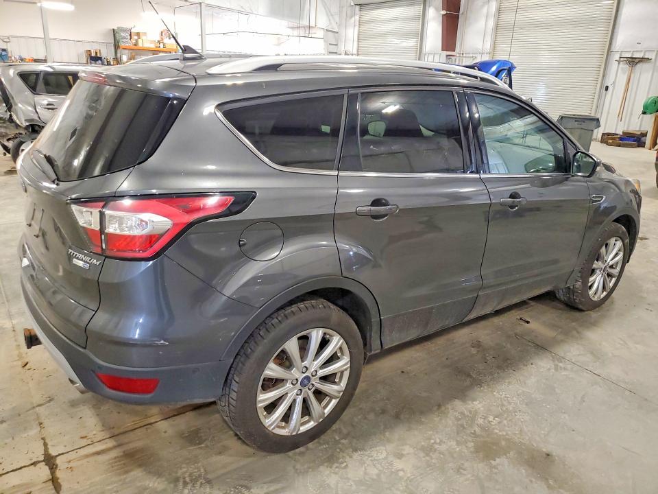 Снимка 3 от търг – 2018 FORD ESCAPE с VIN 1FMCU9J96JUA66948