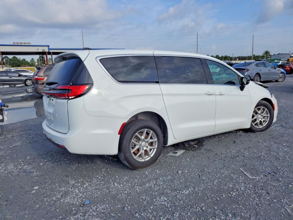 Photo 3 from auction – 2026 CHRYSLER PACIFICA with VIN 2C4RC1BG0TR187037