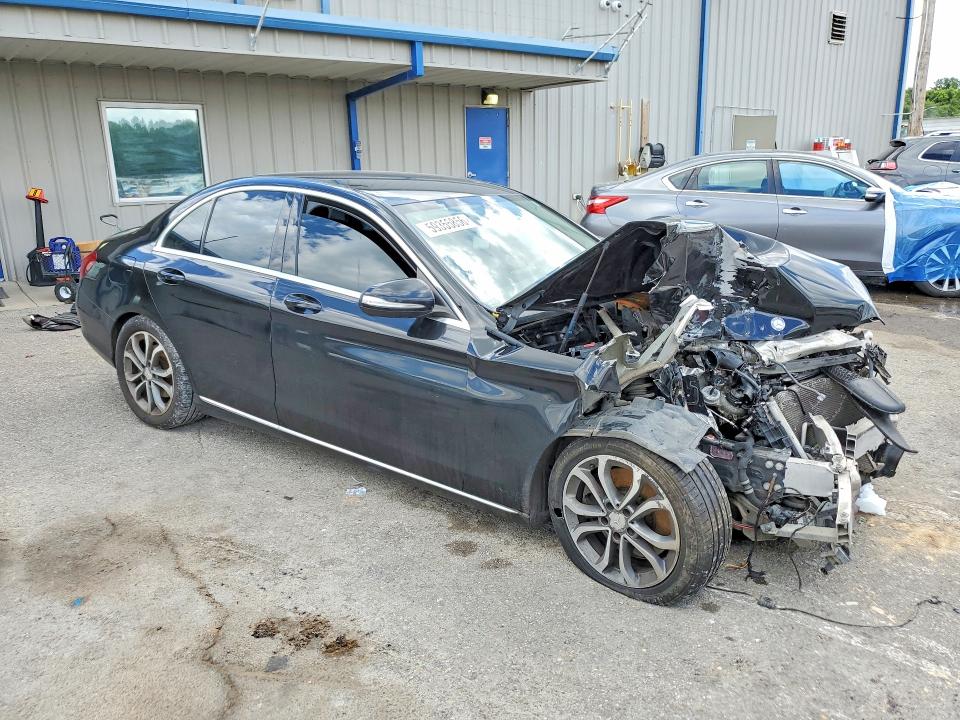 Photo 4 from auction – 2015 MERCEDES-BENZ C with VIN 55SWF4KB1FU020331