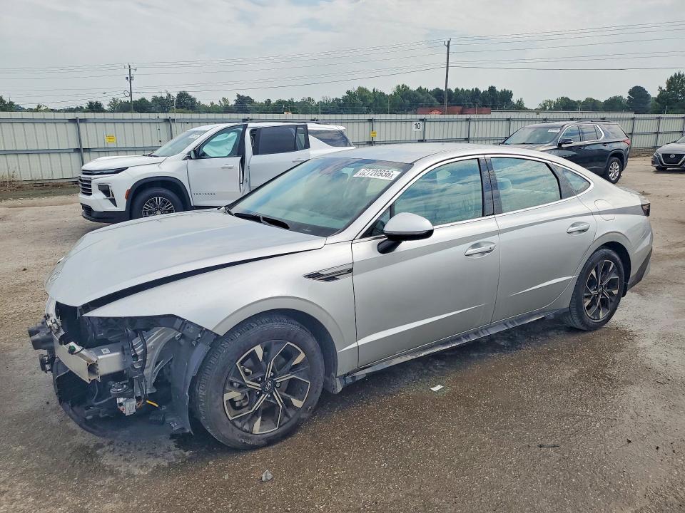 HYUNDAI SONATA 2025 with VIN KMHL64JA7SA488043 - Photo from auction