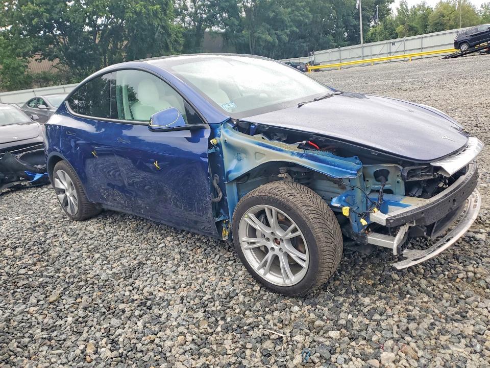 Photo 4 from auction – 2021 TESLA MODEL Y with VIN 5YJYGAEE0MF179642