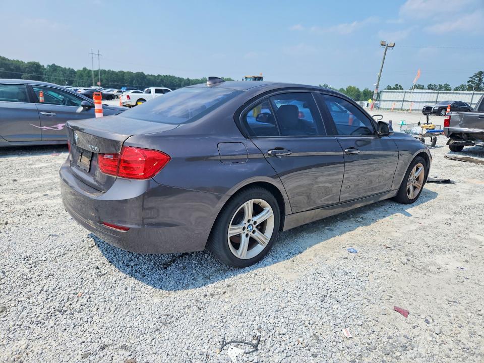 Photo 3 from auction – 2014 BMW 328 with VIN WBA3A5G55ENP33175