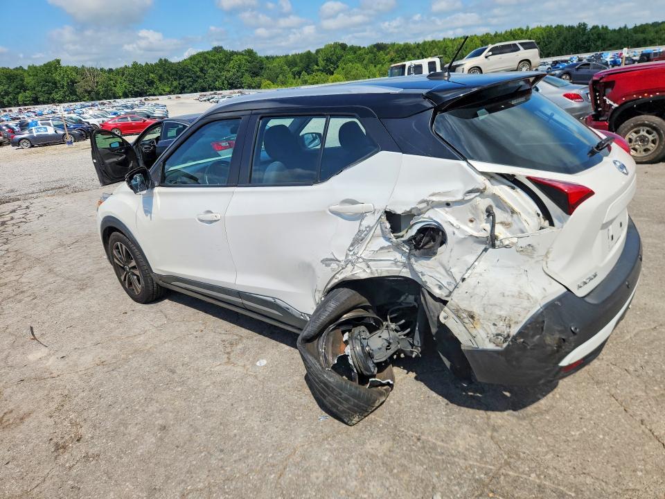 Photo 2 from auction – 2020 NISSAN KICKS with VIN 3N1CP5DV2LL531674
