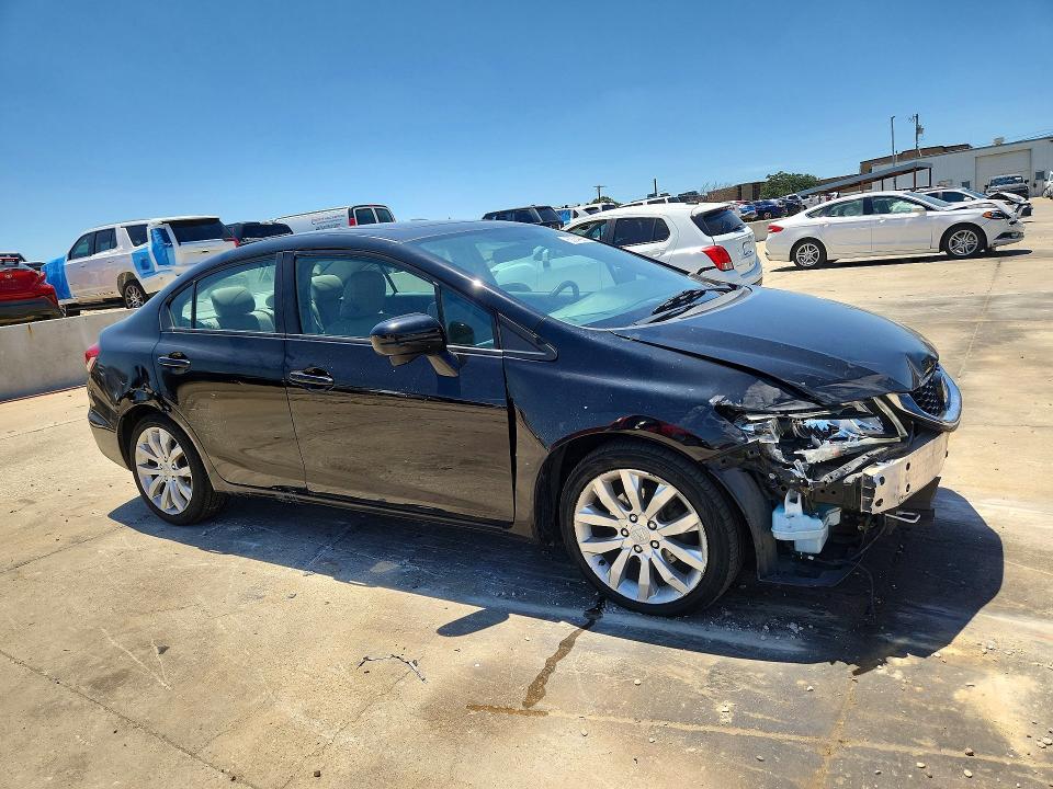 Photo 4 from auction – 2015 HONDA CIVIC with VIN 2HGFB2F97FH513807