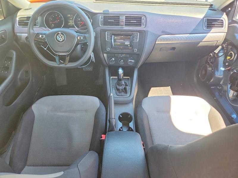 Photo 8 from auction – 2017 VOLKSWAGEN JETTA with VIN 3VW2B7AJ8HM386739