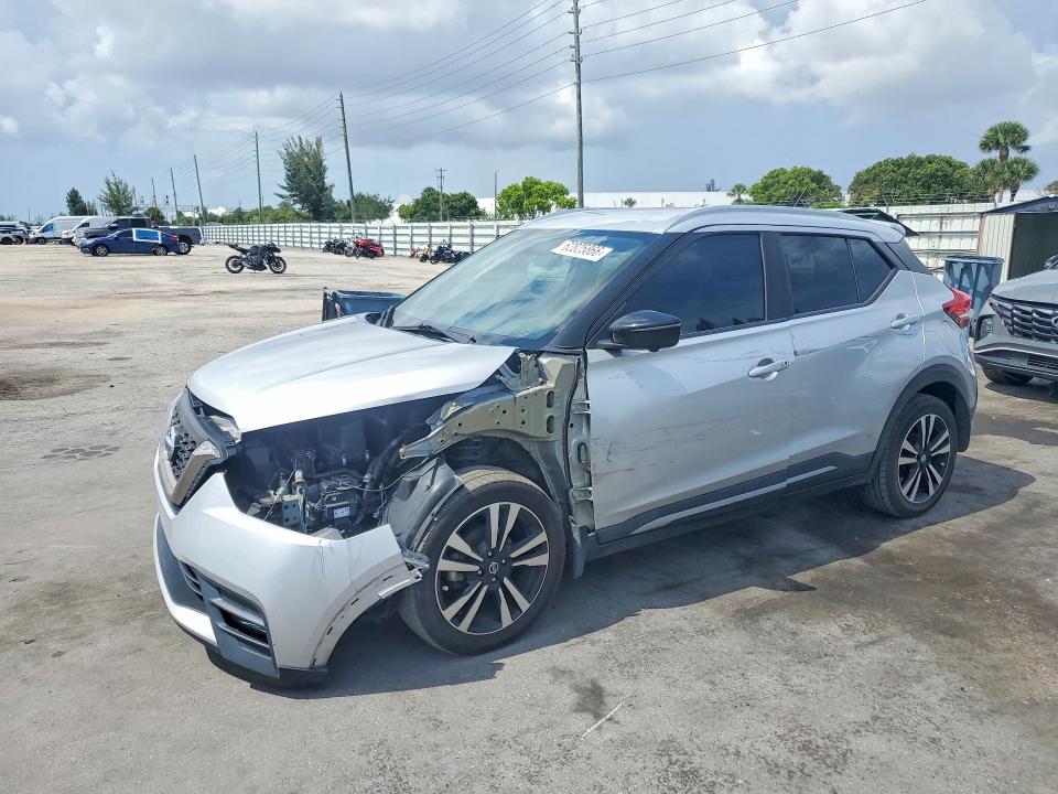 NISSAN KICKS 2019 with VIN 3N1CP5CU7KL527871 - Photo from auction