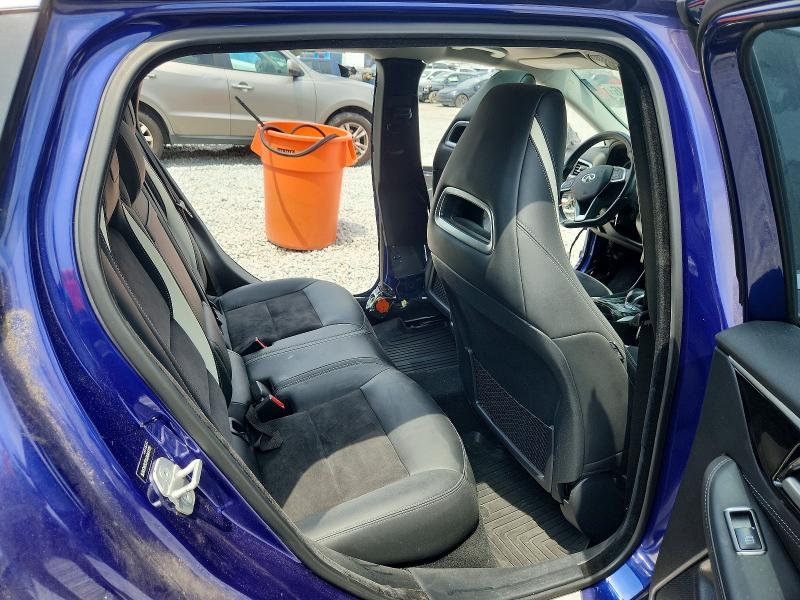 Photo 11 from auction – 2018 INFINITI QX30 with VIN SJKCH5CP3JA041775