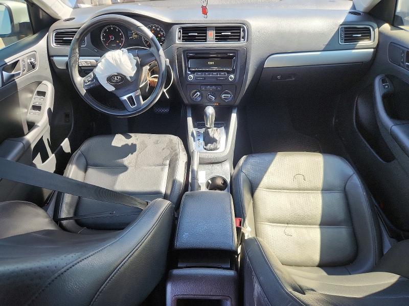 Photo 8 from auction – 2013 VOLKSWAGEN JETTA with VIN 3VWDP7AJ7DM388552