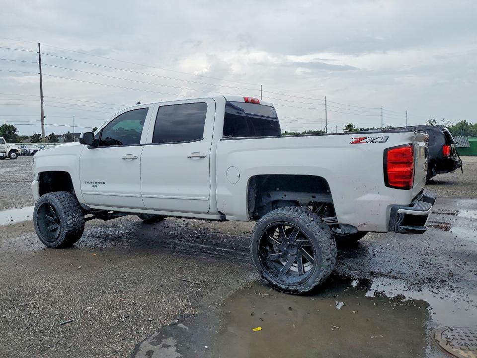 Photo 2 from auction – 2018 CHEVROLET SILVERADO with VIN 3GCUKREC5JG325128