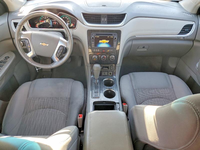 Photo 8 from auction – 2016 CHEVROLET TRAVERSE with VIN 1GNKVGKD5GJ332062