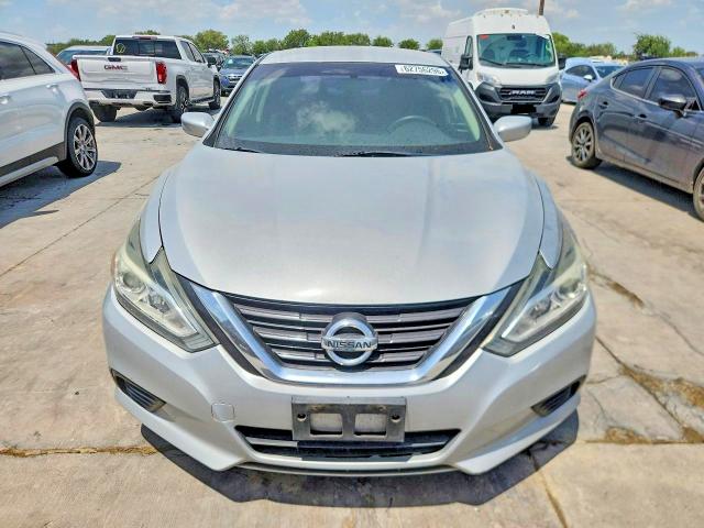 Photo 5 from auction – 2017 NISSAN ALTIMA with VIN 1N4AL3AP4HN329538
