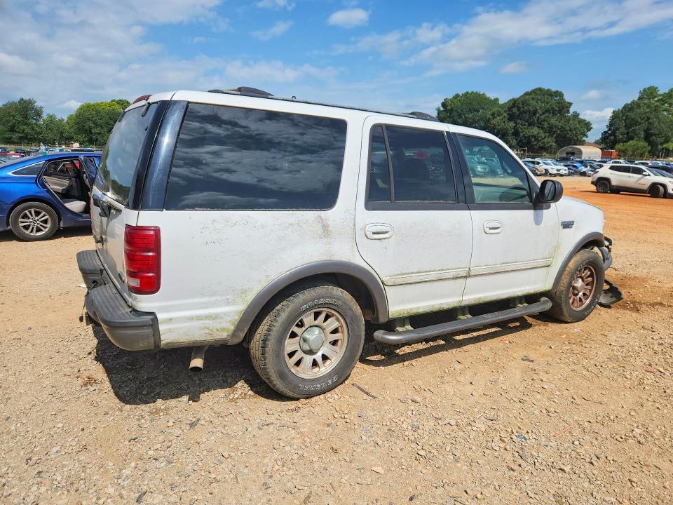 Photo 3 from auction – 2001 FORD EXPEDITION with VIN 1FMRU15W61LA46944