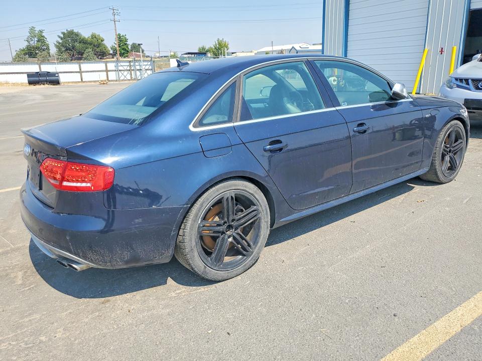 Photo 3 from auction – 2010 AUDI S4 with VIN WAUBGAFLXAA072442