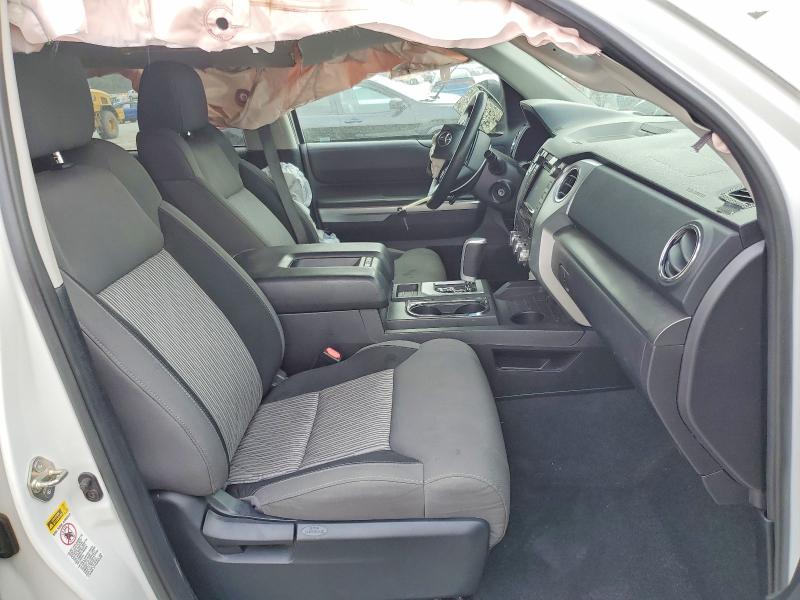 Photo 7 from auction – 2015 TOYOTA TUNDRA with VIN 5TFEY5F19FX174399