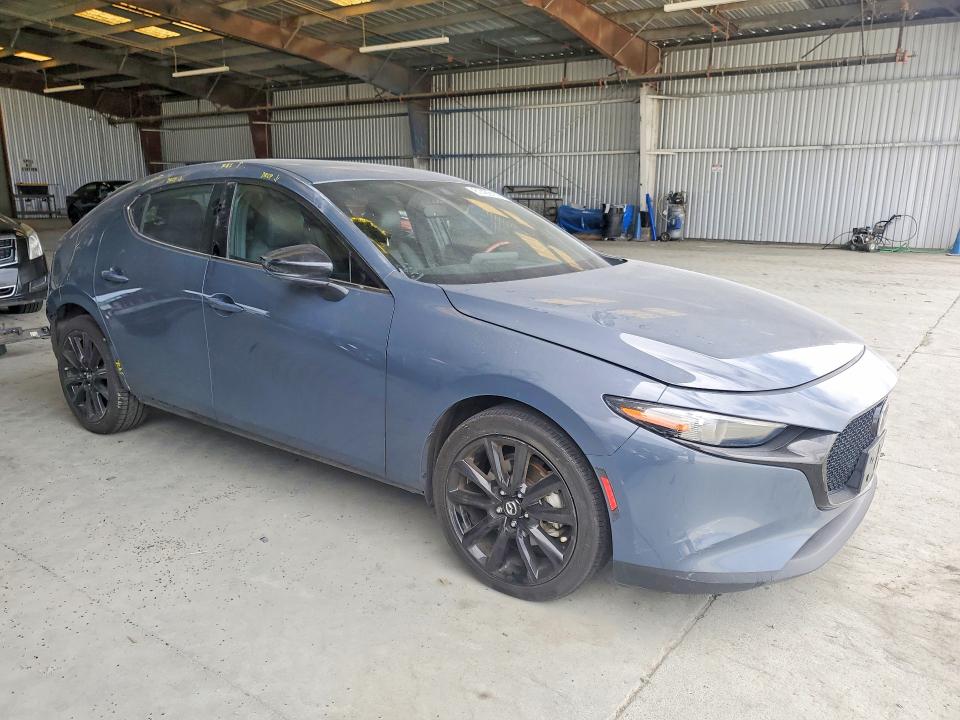 Photo 4 from auction – 2021 MAZDA 3 with VIN JM1BPBJY1M1310159