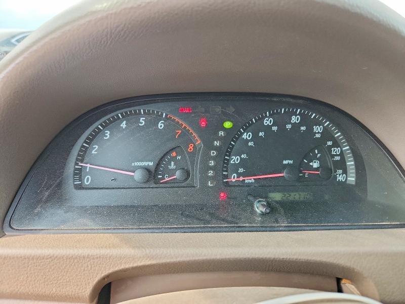 Photo 9 from auction – 2003 TOYOTA CAMRY with VIN 4T1BF30K03U565013