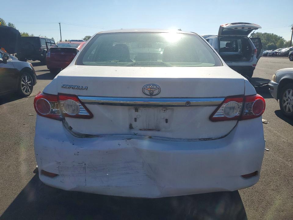 Photo 6 from auction – 2013 TOYOTA COROLLA with VIN 2T1BU4EE8DC946884