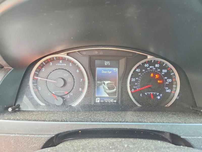 Photo 9 from auction – 2017 TOYOTA CAMRY with VIN 4T1BF1FK8HU385703