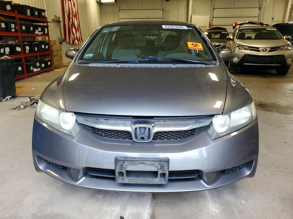 Photo 5 from auction – 2010 HONDA CIVIC with VIN 19XFA1F54AE034046