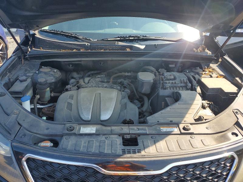 Photo 11 from auction – 2012 KIA SORENTO with VIN 5XYKWDA2XCG242212