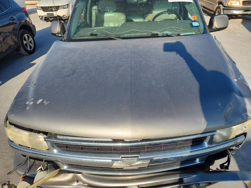 Photo 12 from auction – 2002 CHEVROLET SUBURBAN with VIN 1GNFK16Z02J100104