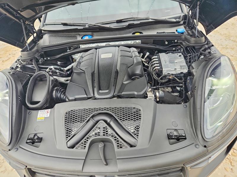 Photo 12 from auction – 2023 PORSCHE MACAN with VIN WP1AF2A52PLB55813