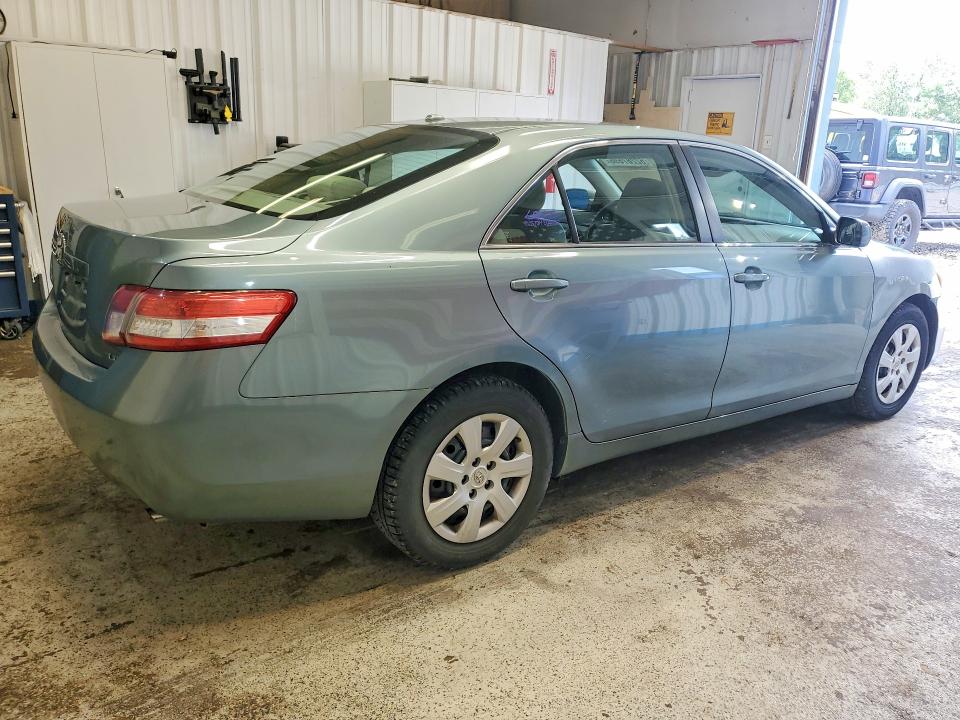 صورة رقم 3 من المزاد - 2011 TOYOTA CAMRY مع VIN 4T1BF3EK8BU684130