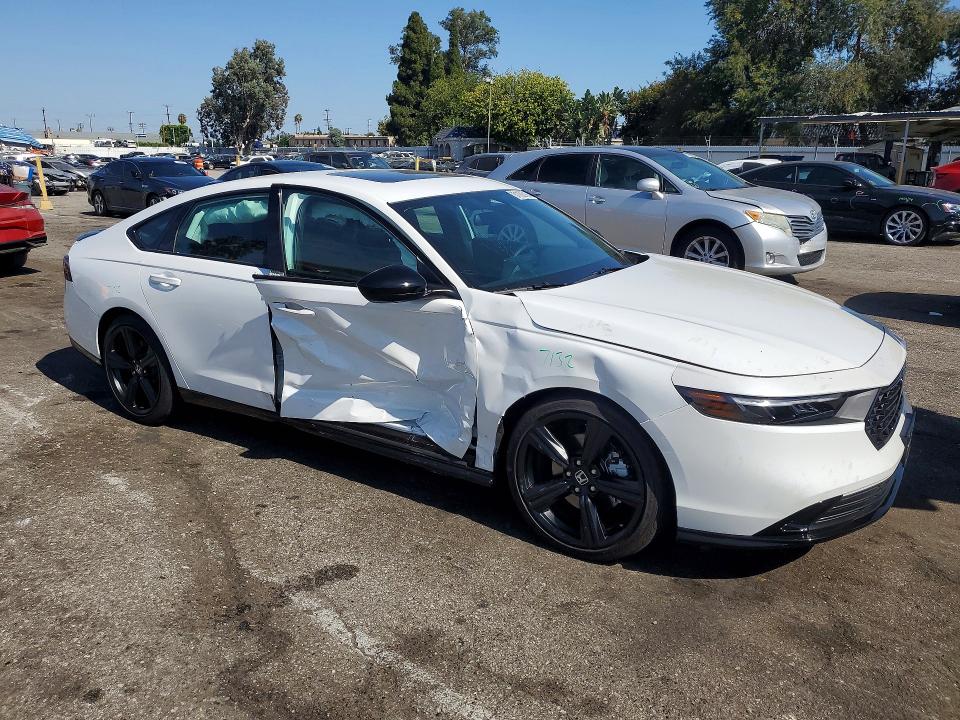 Photo 4 from auction – 2025 HONDA ACCORD with VIN 1HGCY2F70SA072904