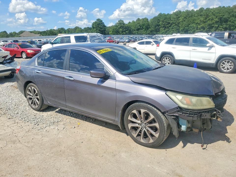 Photo 4 from auction – 2015 HONDA ACCORD with VIN 1HGCR2F57FA014189